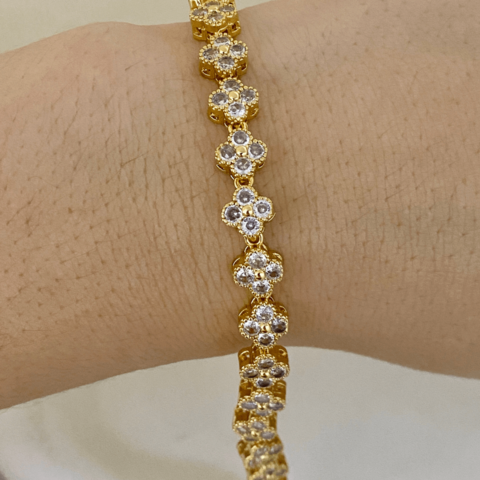 COD8418 PULSEIRA TREVO ALTA JOALHERIA DOURADO