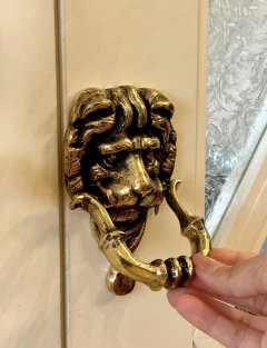 Aldrava antiga em bronze leão - comprar online