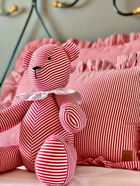 Urso Grande Vermelho
