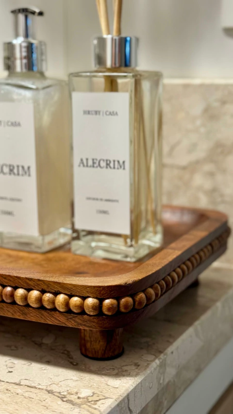 Bandeja madeira taxinhas