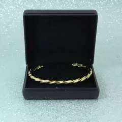 Bracelete Feminino Dourado Torcido Grosso Folheado a Ouro - comprar online