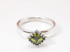 Anel Agosto Pedra Verde August Solitário Prata Legítima 925 - comprar online