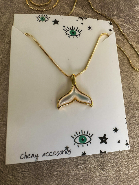 Collar Whale