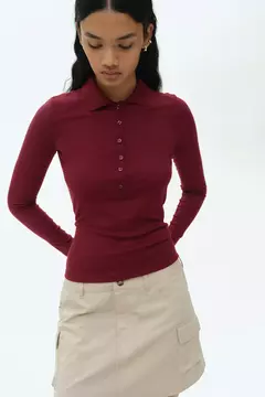 Polera Polo tipo chomba H&M entallada en internet