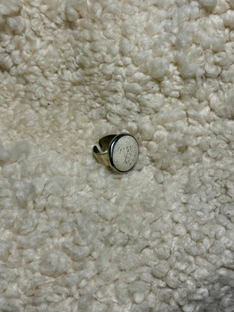 Anillo de asta y alpaca - comprar online