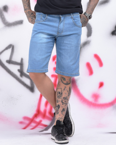 Bermuda Jeans Longa Masculina Cores Variadas - comprar online