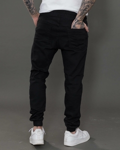 Calça Jogger Sarja Masculina com Elástico na Perna e Ajuste por Cordão na internet