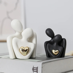 Escultura Decorativa Casal Coração - comprar online