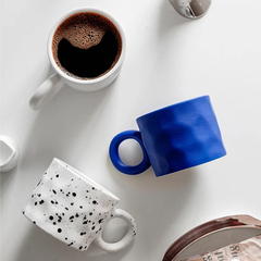Caneca de Cerâmica com Alça de Anel - MaraviLar