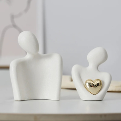 Escultura Decorativa Casal Coração - MaraviLar