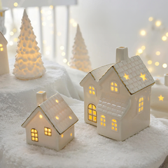 Casa Vila de Natal Iluminada em Cerâmica na internet