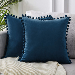 Capa de Almofada Pom Pom - comprar online