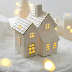 Casa Vila de Natal Iluminada em Cerâmica