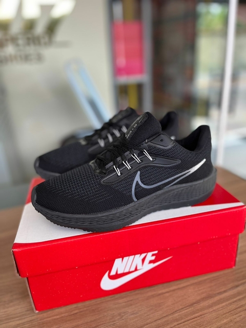 ZOOM PEGASUS PRETO/PRETO