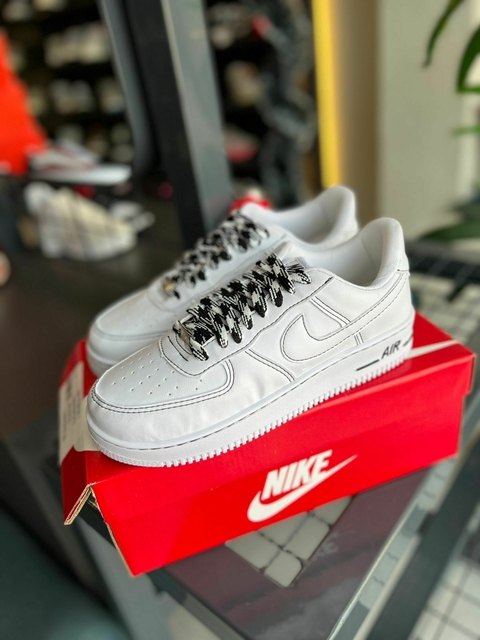 AIR FORCE 1 UNIVERCITY BRANCO
