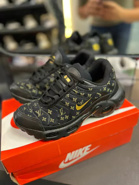 AIR MAX 95 TN PLUS PRETO LV