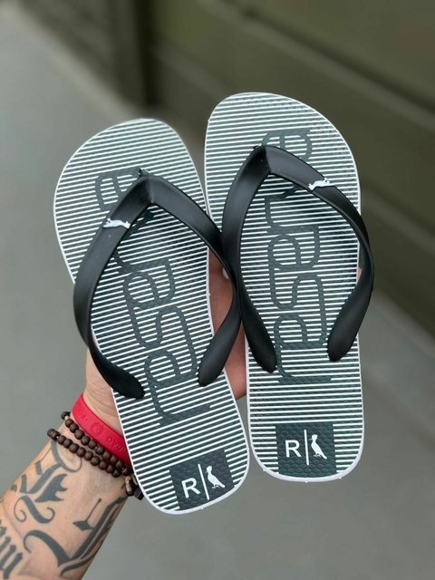 CHINELO RSV PRETO/BRANCO