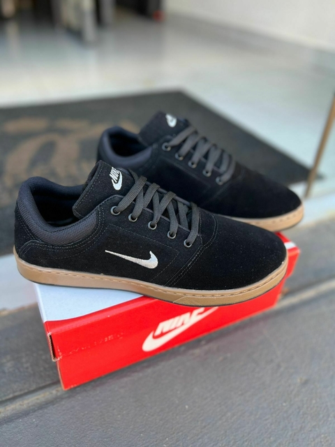 NK SB PRETO/CARAMELO - comprar online