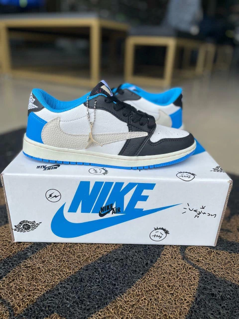 JORDAN TRAVIS SCOTT AZUL/BRANCO - comprar online