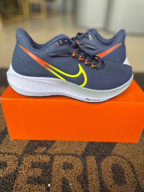 PEGASUS MARINHO/LARANJA - comprar online