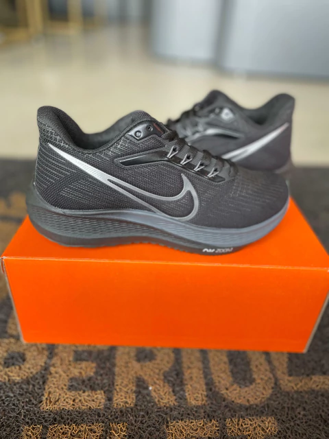 PEGASUS PRETO/GRAFITE - comprar online