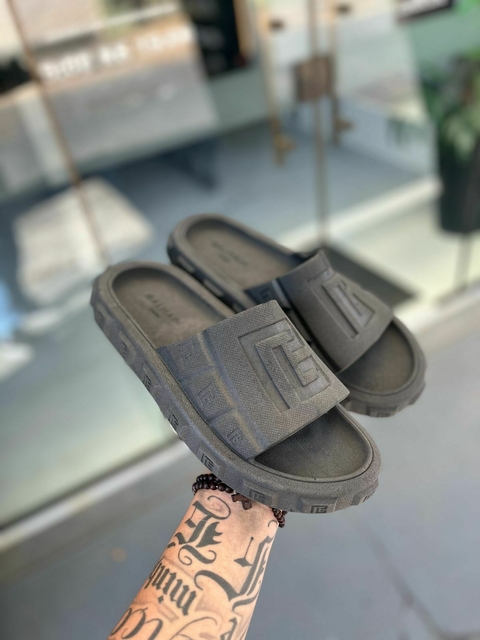 SLIDE BALMAIN PRETO - comprar online