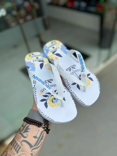 HAVAIANAS FARM BRANCO FLOR - comprar online