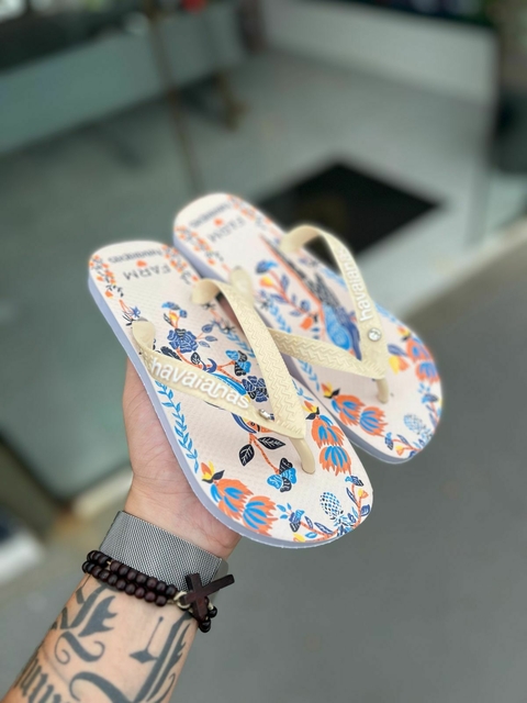 HAVAIANAS FARM PASSARO CREME - comprar online