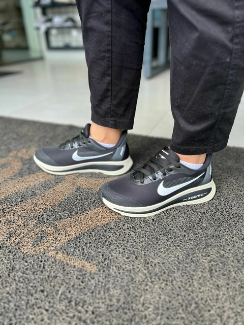 ZOOM X GIS PRETO BRANCO - comprar online