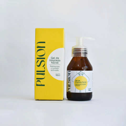 Gel de limpieza facial con carbón activado