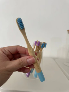 Cepillo dientes de bambú kids - comprar online
