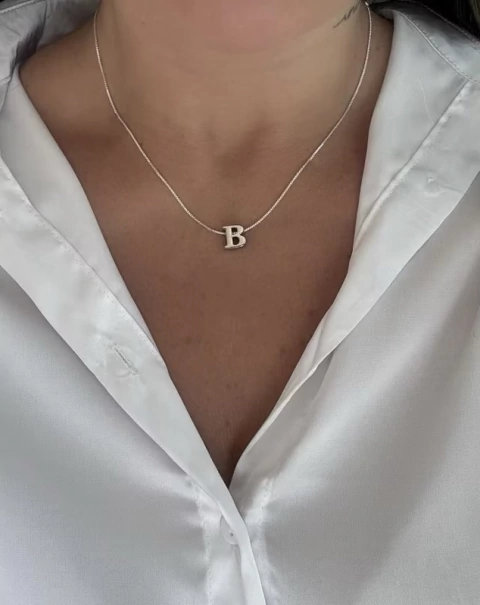 Colar Inicial Ródio - comprar online