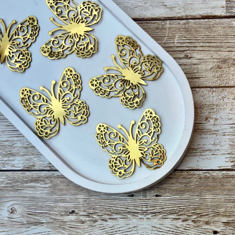 APLIQUE TECIDO BORBOLETA DETALHADA DE LONITA DOURADA - 6 UNIDADES