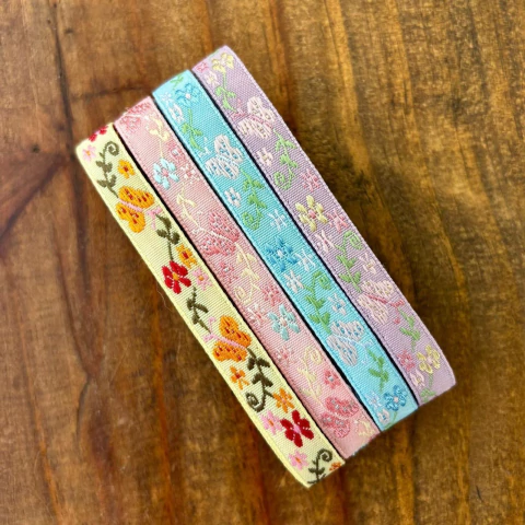 FITA DE BORBOLETA BORDADA IMPORTADA (10MM) - 3 METROS