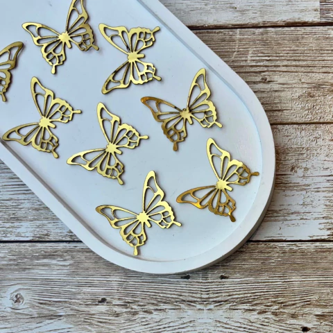 APLIQUE TECIDO BORBOLETA VAZADA DE LONITA DOURADA (3CM) - 6 UNIDADES