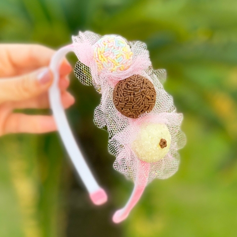 Tiara Trio De Doces Brigadeiro E Beijinho Na Forminha