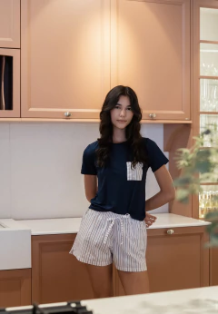 Pijama de Algodão Listrado Short com Blusa de Malha Feminino - comprar online