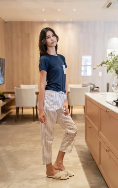 Pijama de Algodão Listrado Calça com Blusa de Malha Feminino - comprar online