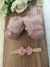 Botinha de pelucia ROSE - comprar online
