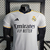 Real Madrid - Home (23/24 JOGADOR) na internet