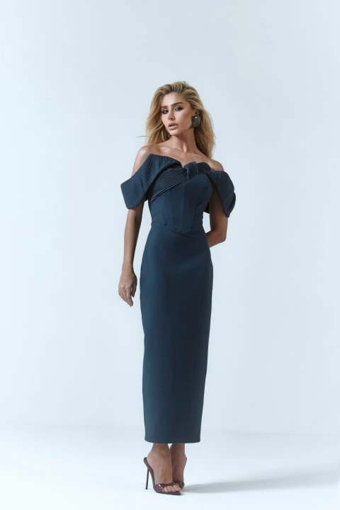 VESTIDO MIDI ESTRUTURADO MAX LAÇO PLISSADO