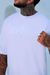 Camiseta Over Embossing Exclusive Branca na internet