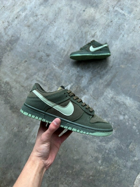 SB Dunk Low Pistacho - comprar online