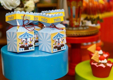 Caixa Bala Vertical Parque de Diversões