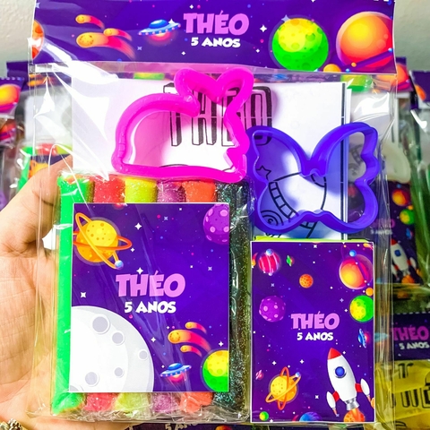 Kit divertido com lapela