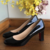 Salto LOUBOUTIN