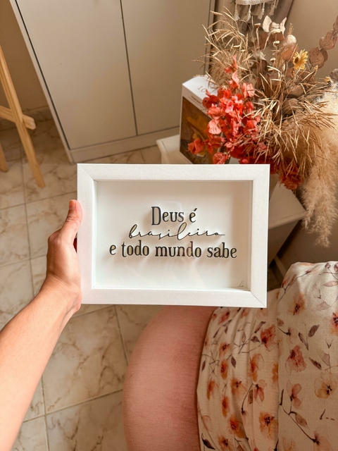 Deus é brasileiro - comprar online