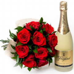 Luxurious Colombian Roses and Spanish Sparkling Wine