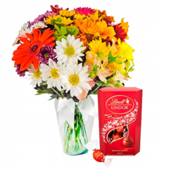 Flores Campestres en Jarrón y Caja Lindt Lindor - comprar online