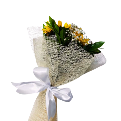 Image of 5 Sunflowers and Lindt Heart